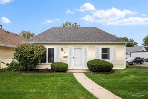 42 Garden Dr #42, Montgomery, IL 60538
