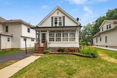 611 Grand Ave, Aurora, IL 60506