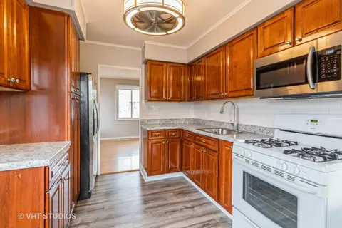 77 E Walnut Ave, Des Plaines, IL 60016 photo 5