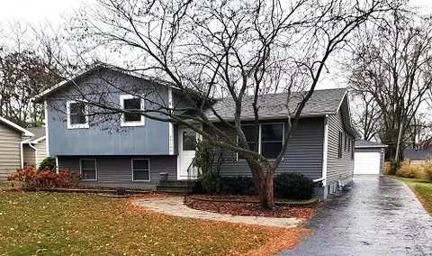 25199 W Wayside Pl, Lake Villa, IL 60046