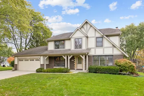 1210 Claridge Dr, Libertyville, IL 60048