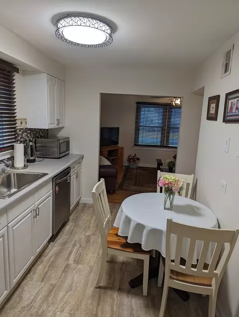 14432 Kolmar Ave, Midlothian, IL 60445 photo 7