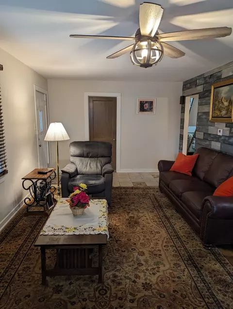 14432 Kolmar Ave, Midlothian, IL 60445 photo 9