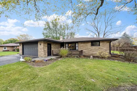 111 Monna St, Sugar Grove, IL 60554