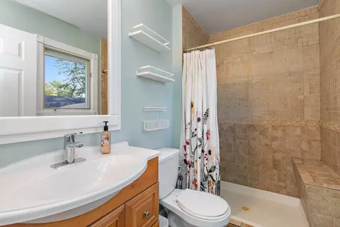 1125 Lancaster Ct, Hoffman Estates, IL 60169 photo 14