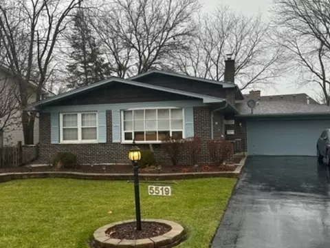 5519 Cumnor Rd, Downers Grove, IL 60516