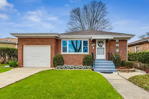 7618 W Monroe St, Niles, IL 60714