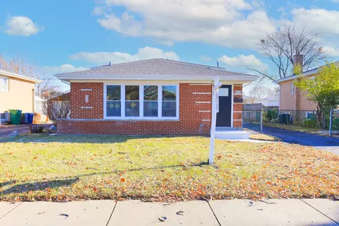 8143 Mcvicker Ave, Burbank, IL 60459