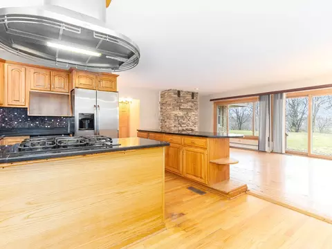 24730 W Bluff Rd, Channahon, IL 60410 photo 5
