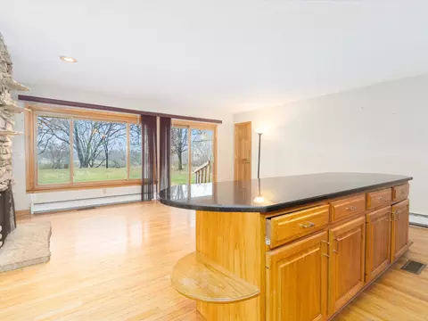24730 W Bluff Rd, Channahon, IL 60410 photo 8