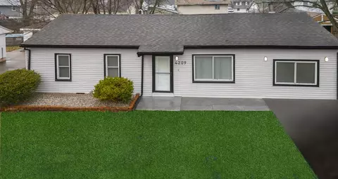 4209 Clark Dr, Richton Park, IL 60471