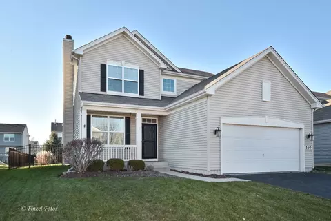 160 Reston Ln, Gilberts, IL 60136