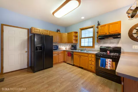 10114 Brigham Trl, Hebron, IL 60034 photo 9