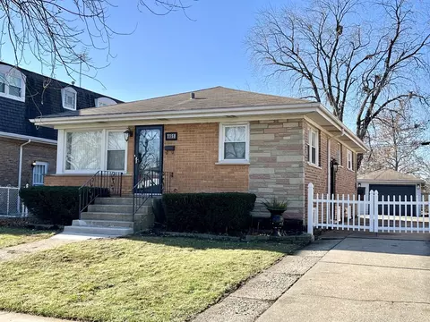 7750 S Kilbourn Ave, Chicago, IL 60652