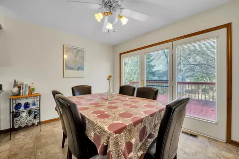 952 Pearson Rd, Cary, IL 60013 photo 12