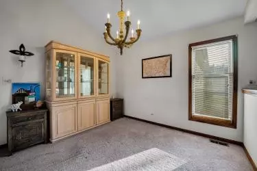 952 Pearson Rd, Cary, IL 60013 photo 4