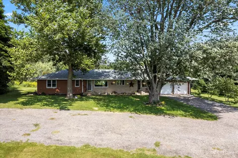 5 S825 State Route 47 Rd, Sugar Grove, IL 60554
