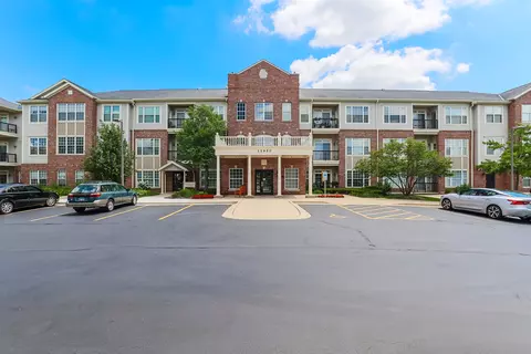 12950 Meadow View Ct #108, Huntley, IL 60142