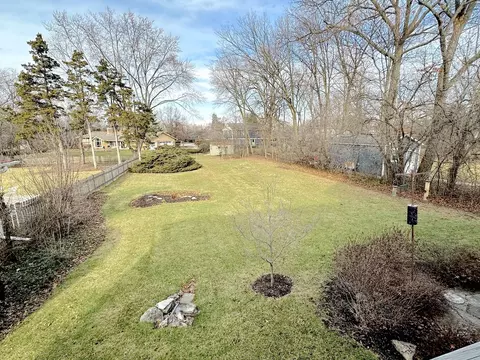 1107 E Forest Ave, Wheaton, IL 60187 photo 17