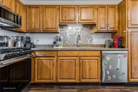 1608 Warwick Ct #D-2, Wheeling, IL 60090 photo 8