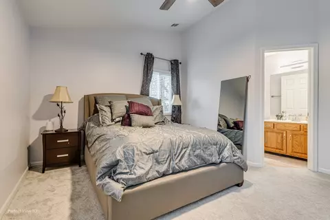 1608 Warwick Ct #D-2, Wheeling, IL 60090 photo 11