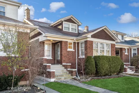 5351 W Patterson Ave, Chicago, IL 60641