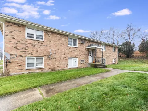 535 Pasadena Ave, Crest Hill, IL 60403