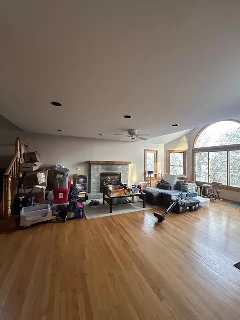 800 Ayers St, Bolingbrook, IL 60440 photo 3