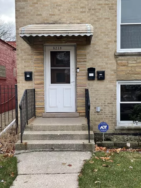 8239 W Irving Park Rd, Chicago, IL 60634