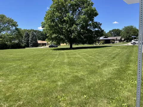 00 W 16th St, Sterling, IL 61081