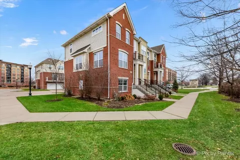 1260 Danforth Ct, Vernon Hills, IL 60061
