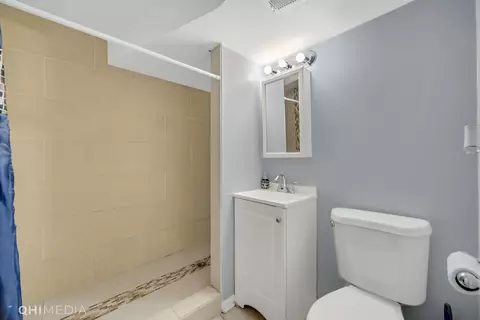 6237 S Eberhart Ave, Chicago, IL 60637 photo 16