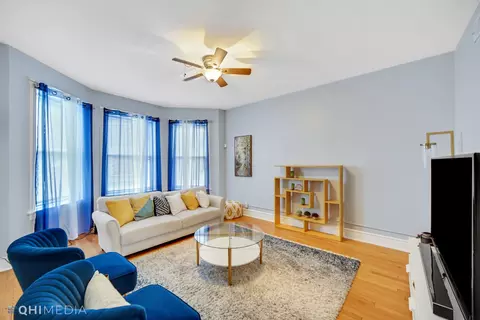 6237 S Eberhart Ave, Chicago, IL 60637 photo 2