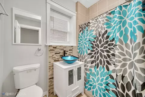 6237 S Eberhart Ave, Chicago, IL 60637 photo 8