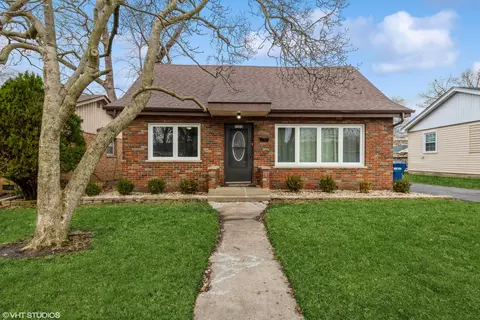 7322 W 113th St, Worth, IL 60482