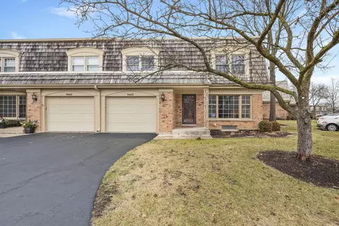 19 W138 Avenue Royal, Oak Brook, IL 60523