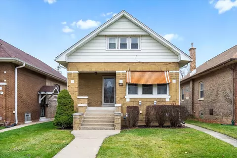 131 Bellwood Ave, Bellwood, IL 60104