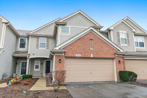 306 Blue Spruce Ln, Glendale Heights, IL 60139