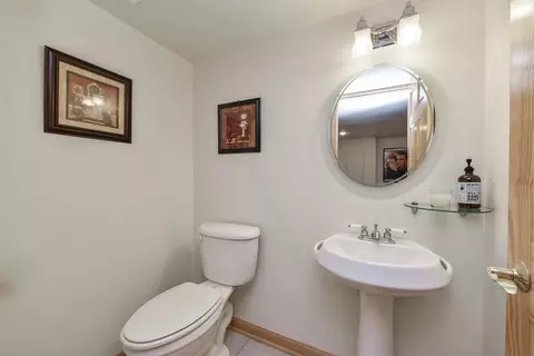 249 Burton Dr, Bartlett, IL 60103 photo 25