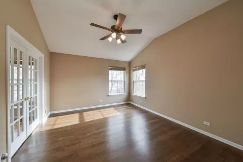249 Burton Dr, Bartlett, IL 60103 photo 14