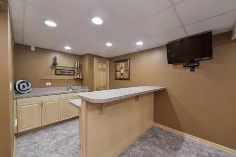 249 Burton Dr, Bartlett, IL 60103 photo 22
