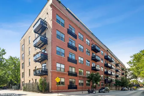 1735 W Diversey Pkwy #314, Chicago, IL 60614