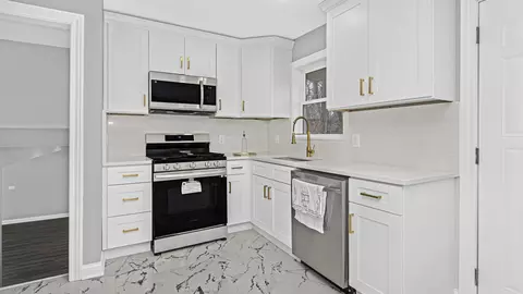 16328 Sawyer Ave, Markham, IL 60428 photo 9