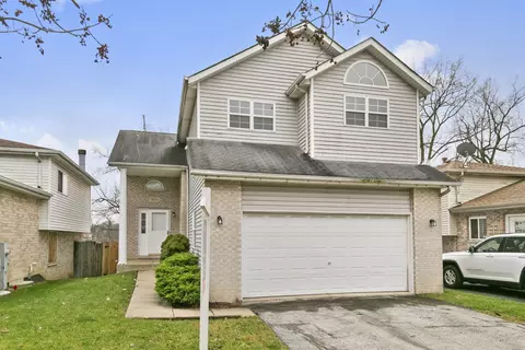 2613 Grove St, Blue Island, IL 60406