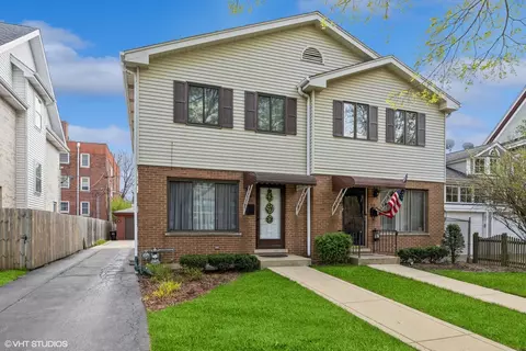 312 W Calendar Ave, La Grange, IL 60525