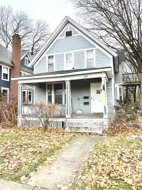 126 N Sleight St, Naperville, IL 60540