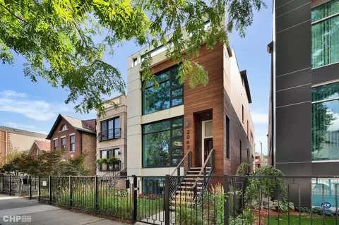 2047 W Huron St, Chicago, IL 60612