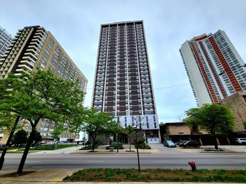 6145 N Sheridan Rd #21C, Chicago, IL 60660