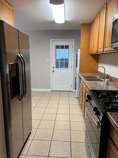 2300 Central Rd, Rolling Meadows, IL 60008 photo 6