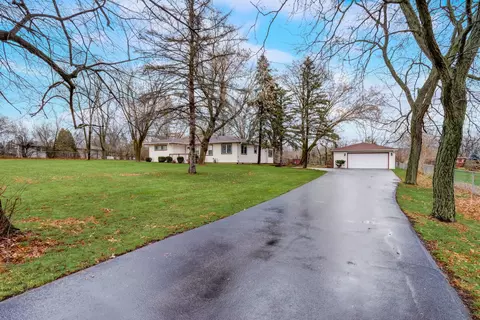 38955 N Delany Rd, Wadsworth, IL 60083